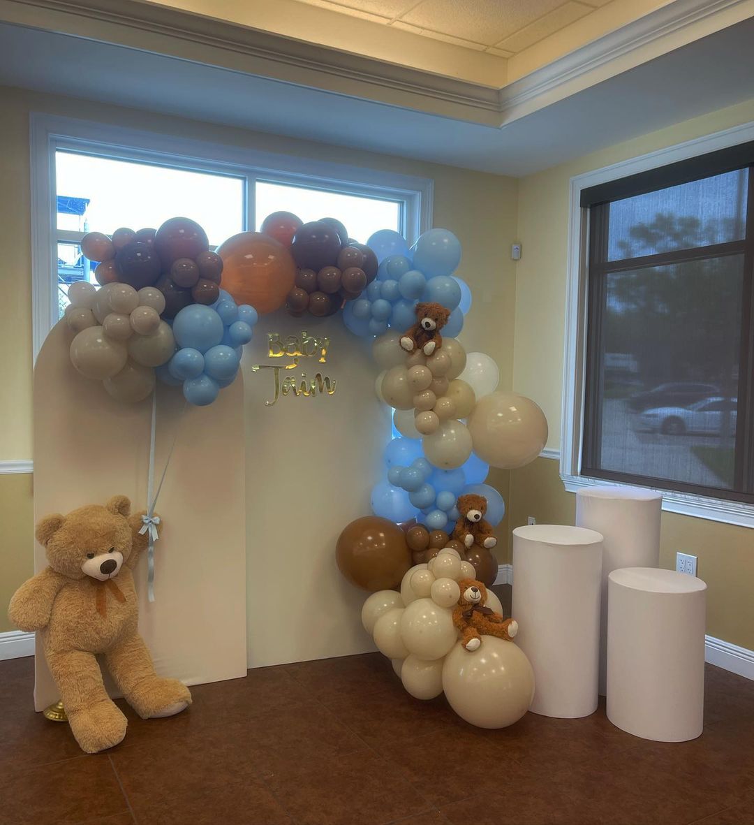 330807191_990128825475126_4601921837523256409_n